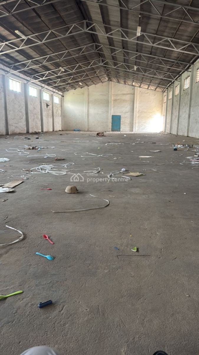 880 Sqm Warehouse, North Industrial Area, Kaneshie, Accra, Commercial Property for Rent