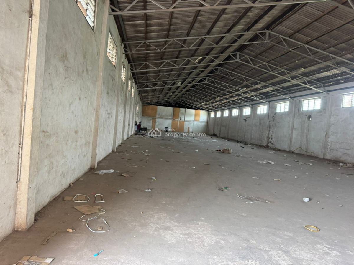 880 Sqm Warehouse, North Industrial Area, Kaneshie, Accra, Commercial Property for Rent