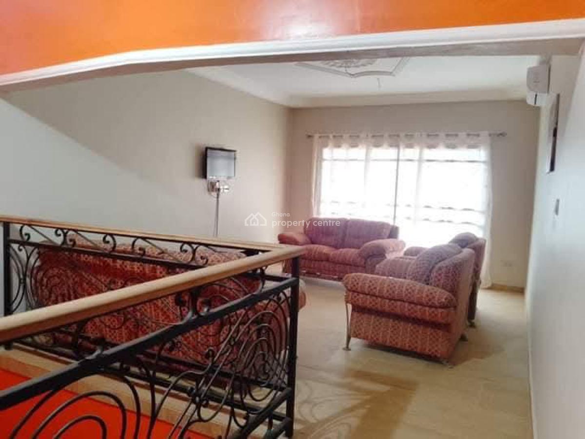 4 Bedrooms House, Oyarifa, La Nkwantanang Madina Municipal, Accra, Semi-detached Duplex for Rent