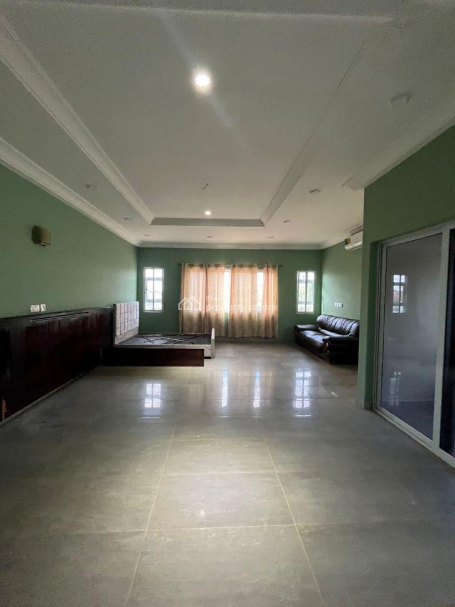 4 Bedrooms House, Oyarifa, La Nkwantanang Madina Municipal, Accra, Semi-detached Duplex for Rent
