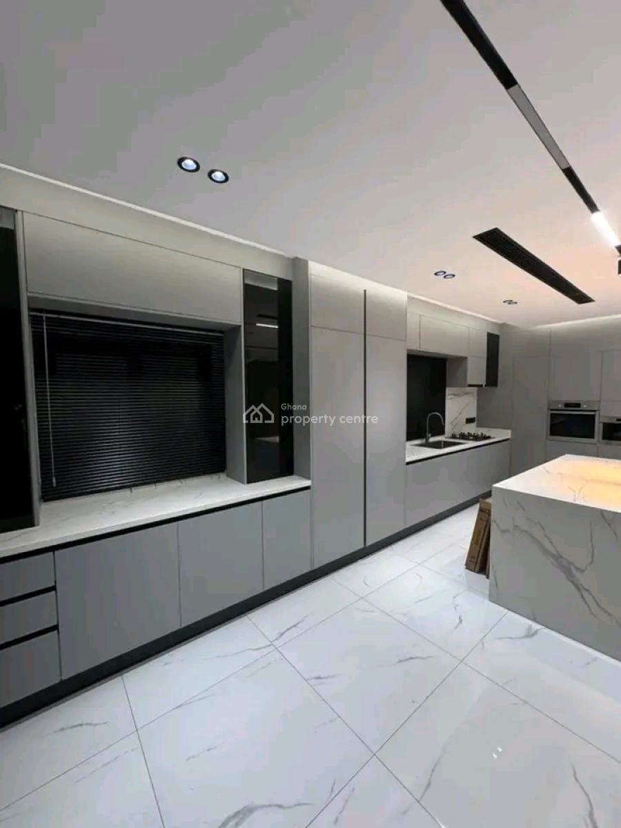 Luxurious 5-bedroom Townhouse @ Airport Residential, Airport Residential Area, Accra, House for Sale