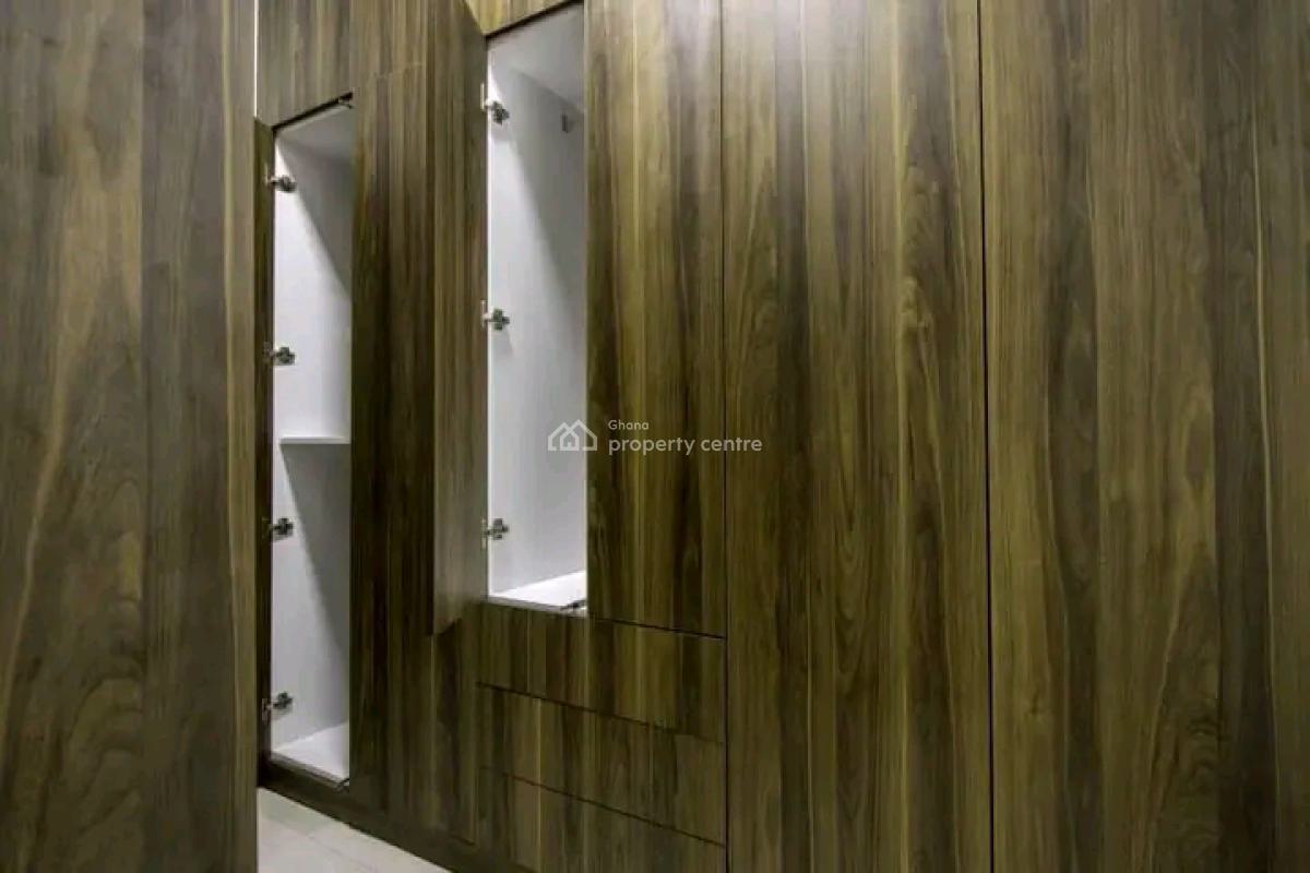 Luxury 4bedroom Townhouse+bq@ Abelemkpe, Abelemkpe, Accra, Townhouse for Rent