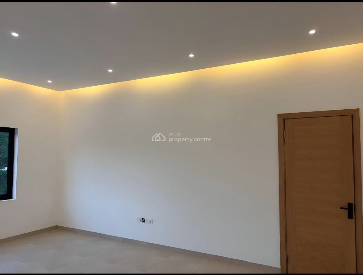 4 Bedroom House with a Boys Quarters at Spintex, Spintex, Accra Metropolitan, Accra, House for Sale