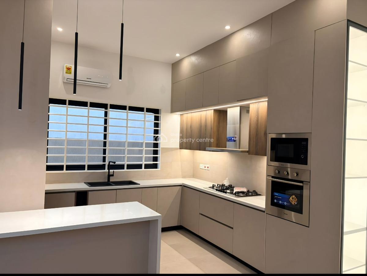 4 Bedroom House with a Boys Quarters, Spintex, Accra Metropolitan, Accra, House for Sale