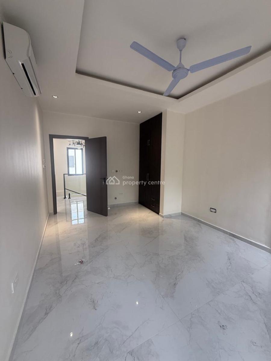 Executive 4-bedroom House @ Botwe School Junction, Ashaley Botwe, Adenta Municipal, Accra, House for Rent