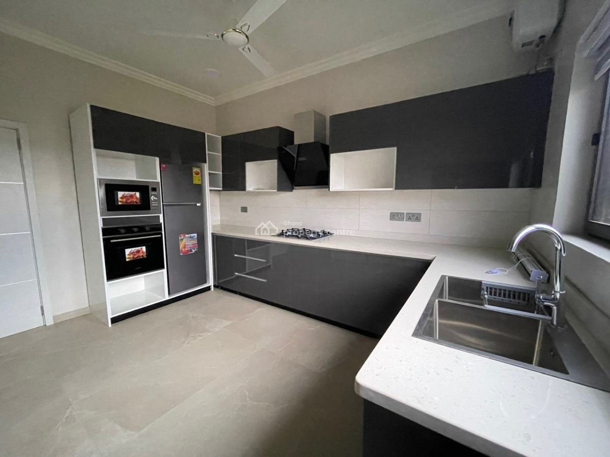 3 Bedroom Single Storey Building in a Gated Community, East Airport, Manet Enclaves, East Airport, Airport Residential Area, Accra, Detached Duplex for Sale