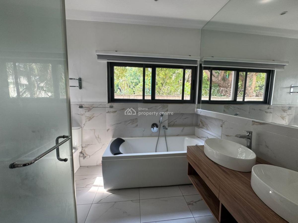 Executive 4 Bedrooms, Burma Camp, Accra, Townhouse for Rent