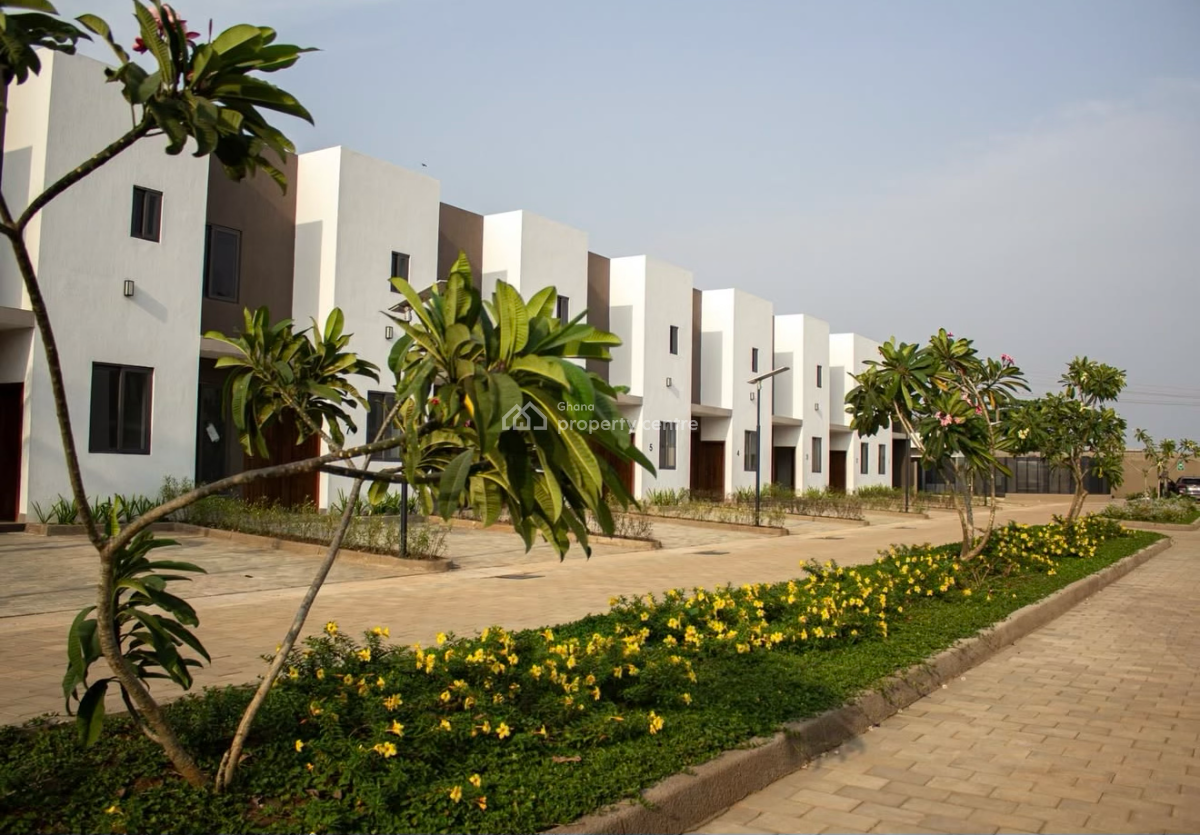 2 Bedroom Duplex with Staff Quarters in a Gated Community with Pool, East Cantonments, Cantonments, Accra, Terraced Duplex for Sale