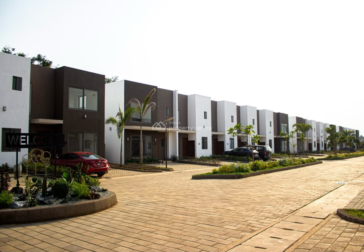 2 Bedroom Duplex with Staff Quarters in a Gated Community with Pool, East Cantonments, Cantonments, Accra, Terraced Duplex for Sale
