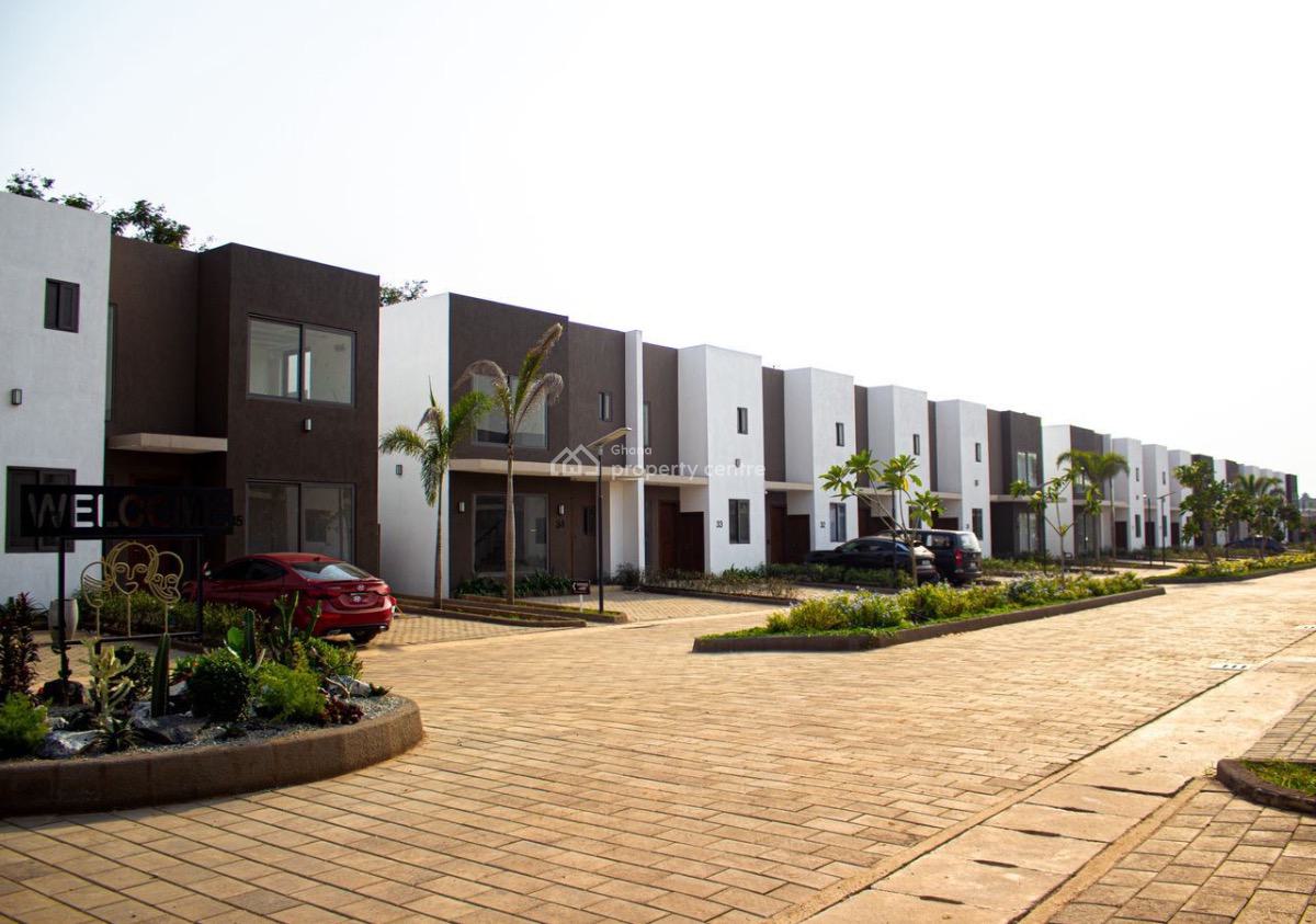2 Bedroom Duplex with Staff Quarters in a Gated Community with Pool, East Cantonments, Cantonments, Accra, Terraced Duplex for Sale