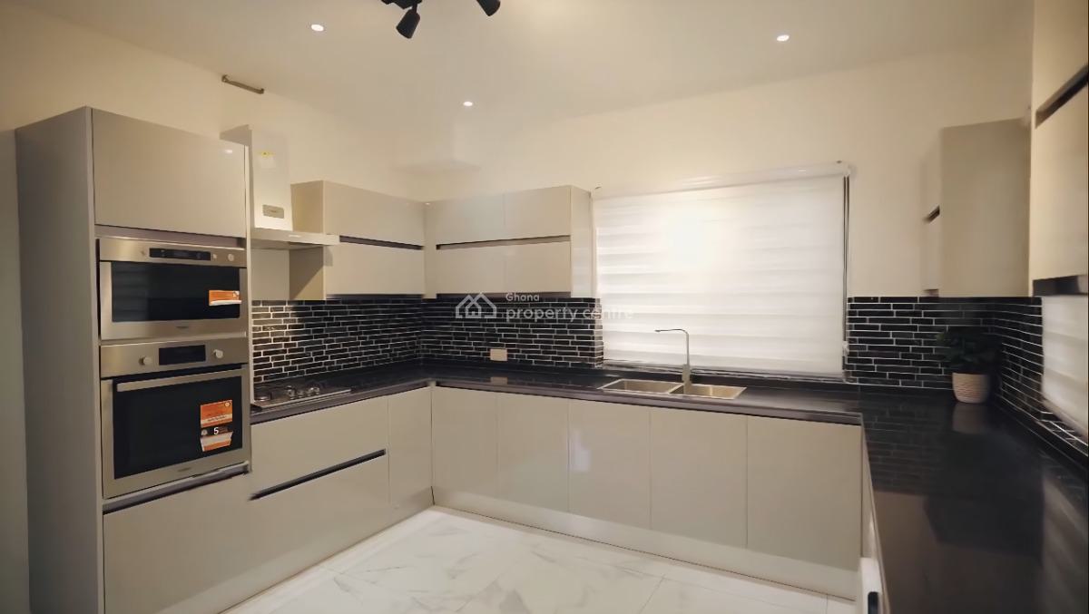 4 Bedroom House with a Boys Quarters, Sakumono, Accra Metropolitan, Accra, House for Sale