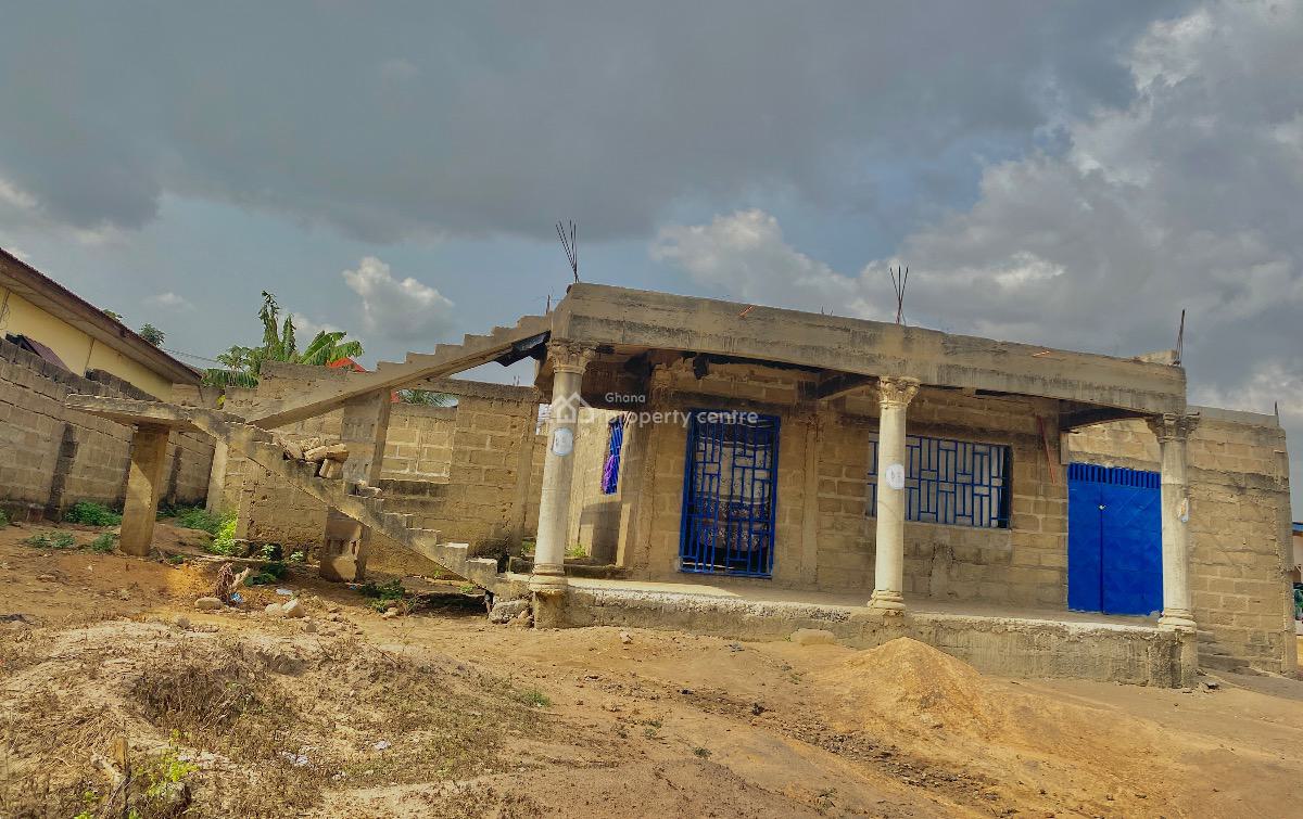 High Potential 5 Bedrooms Uncompleted Half Decked House, Aprah Road, Gomoa East, Central Region, House for Sale