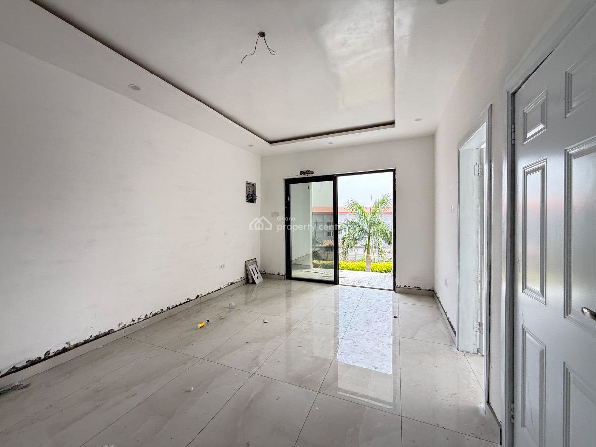 Serviced 2 Bedroom Apartment, Mahama Road, East Airport, Airport Residential Area, Accra, Apartment for Rent