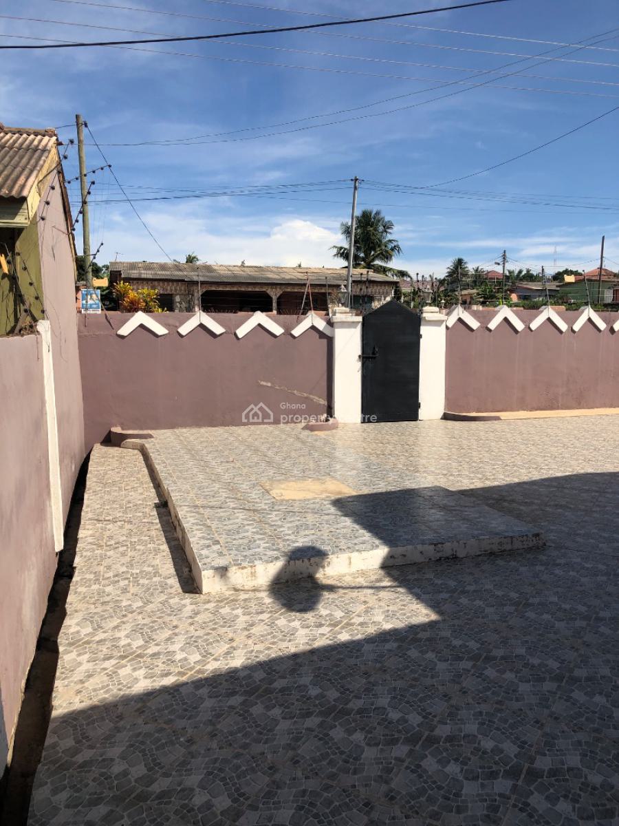 6 Bedrooms House, Nii Kofi Aheley Street, Gbawe, Ga South Municipal, Accra, House for Sale