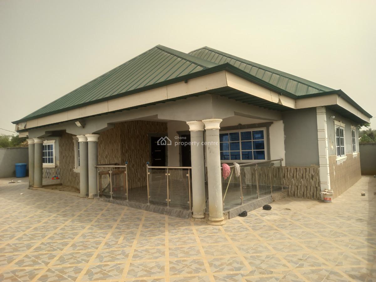 5 Bedrooms, Sewua, Near The Government Hospital, Atonsu Road, Kumasi Metropolitan, Ashanti, House for Sale