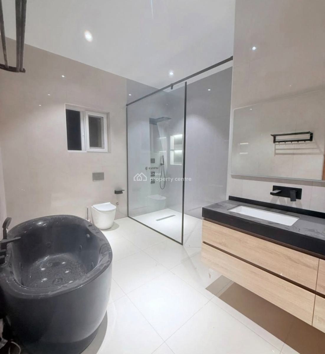 4 Bedroom House with a Boys Quarters, Spintex, Accra Metropolitan, Accra, House for Sale