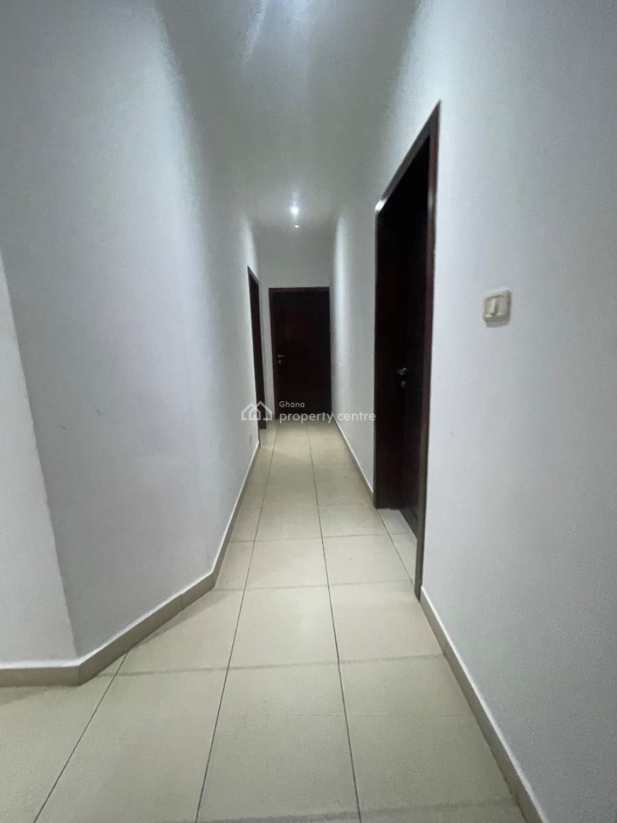 Luxurious 3 Bedrooms Penthouse, Airport Residential Area, Accra, Apartment for Sale