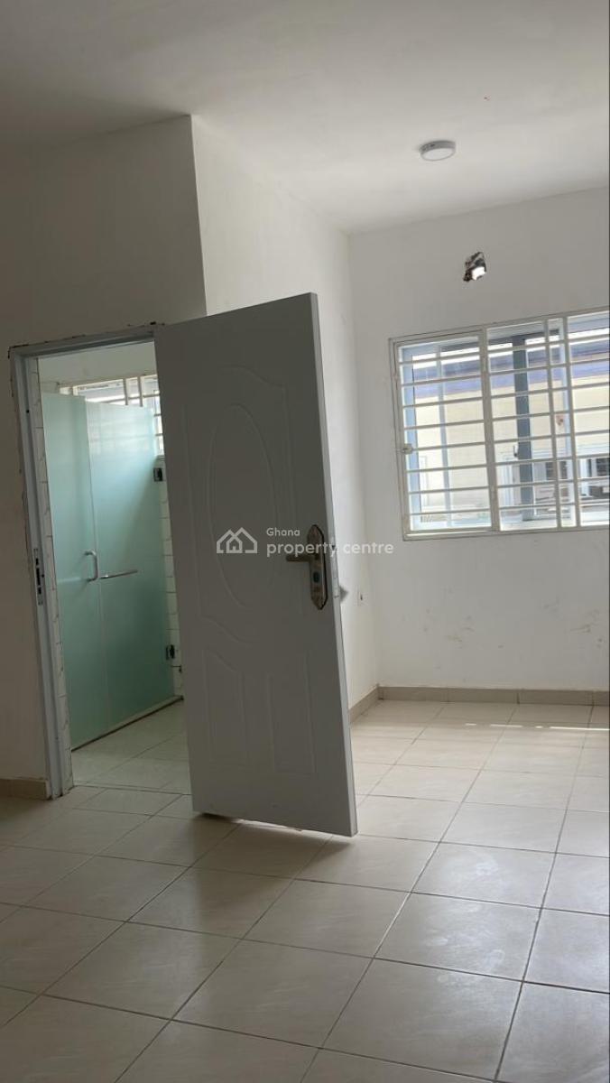 3 Bedrooms Semi-detached House, Danfa, Ga East Municipal, Accra, House for Sale