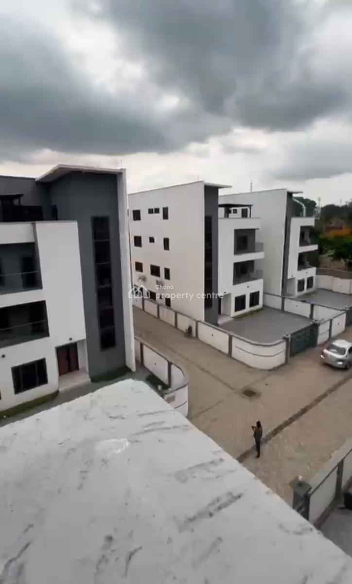 Beautiful Townhouse-5-bedrooms, 1-room Bq, South Shiashie, Accra, Townhouse for Sale