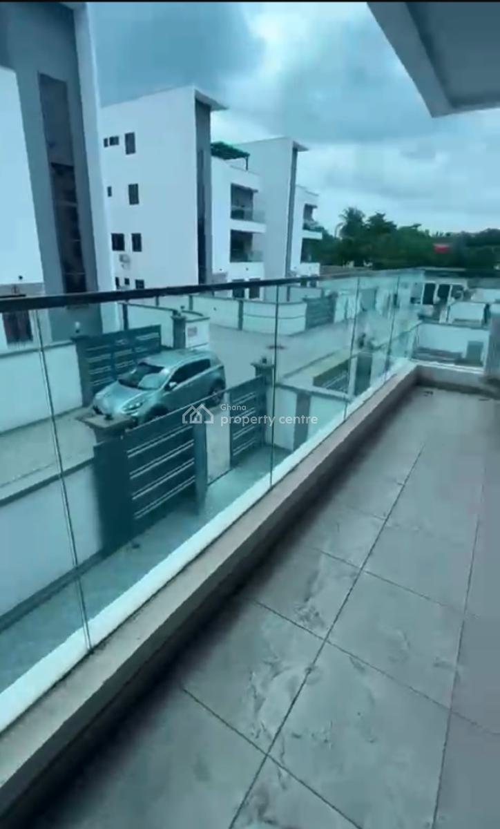 Beautiful Townhouse-5-bedrooms, 1-room Bq, South Shiashie, Accra, Townhouse for Sale