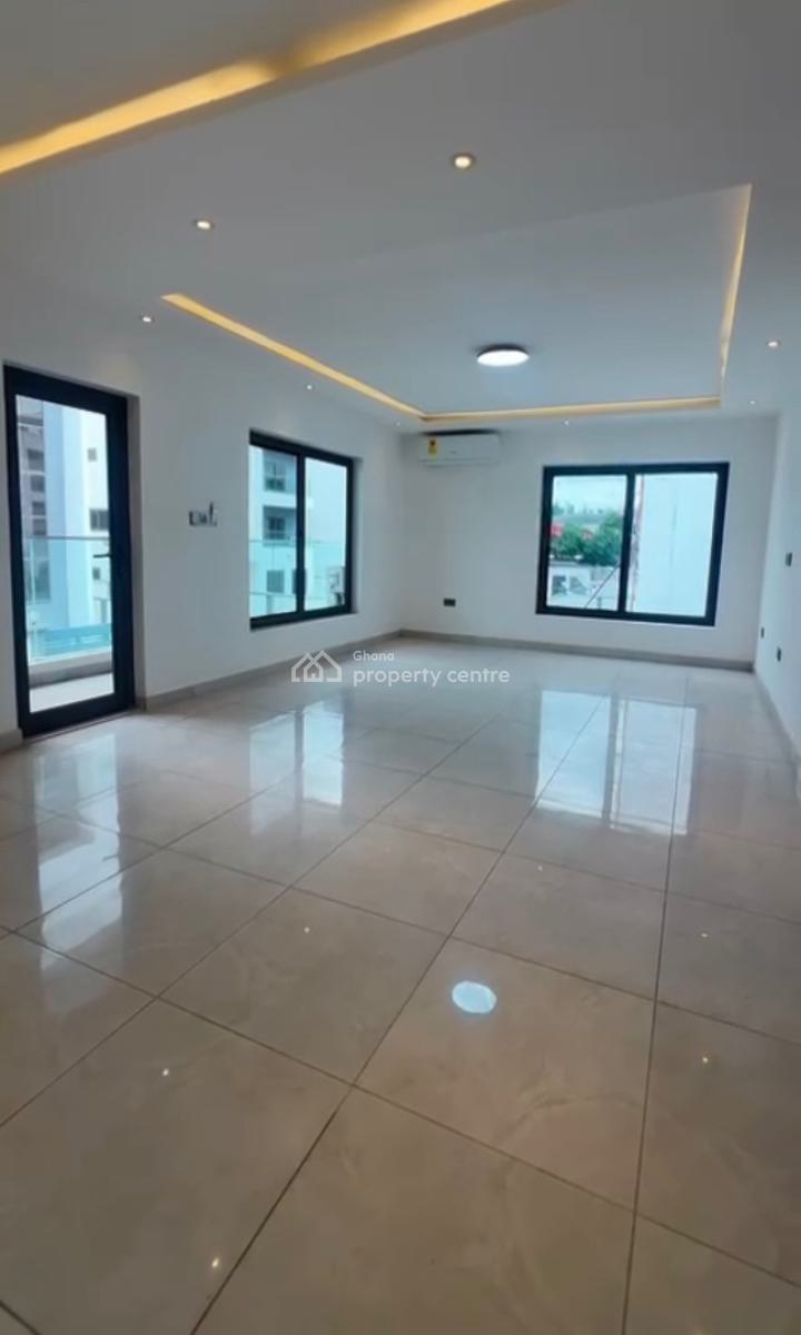 Beautiful Townhouse-5-bedrooms, 1-room Bq, South Shiashie, Accra, Townhouse for Sale