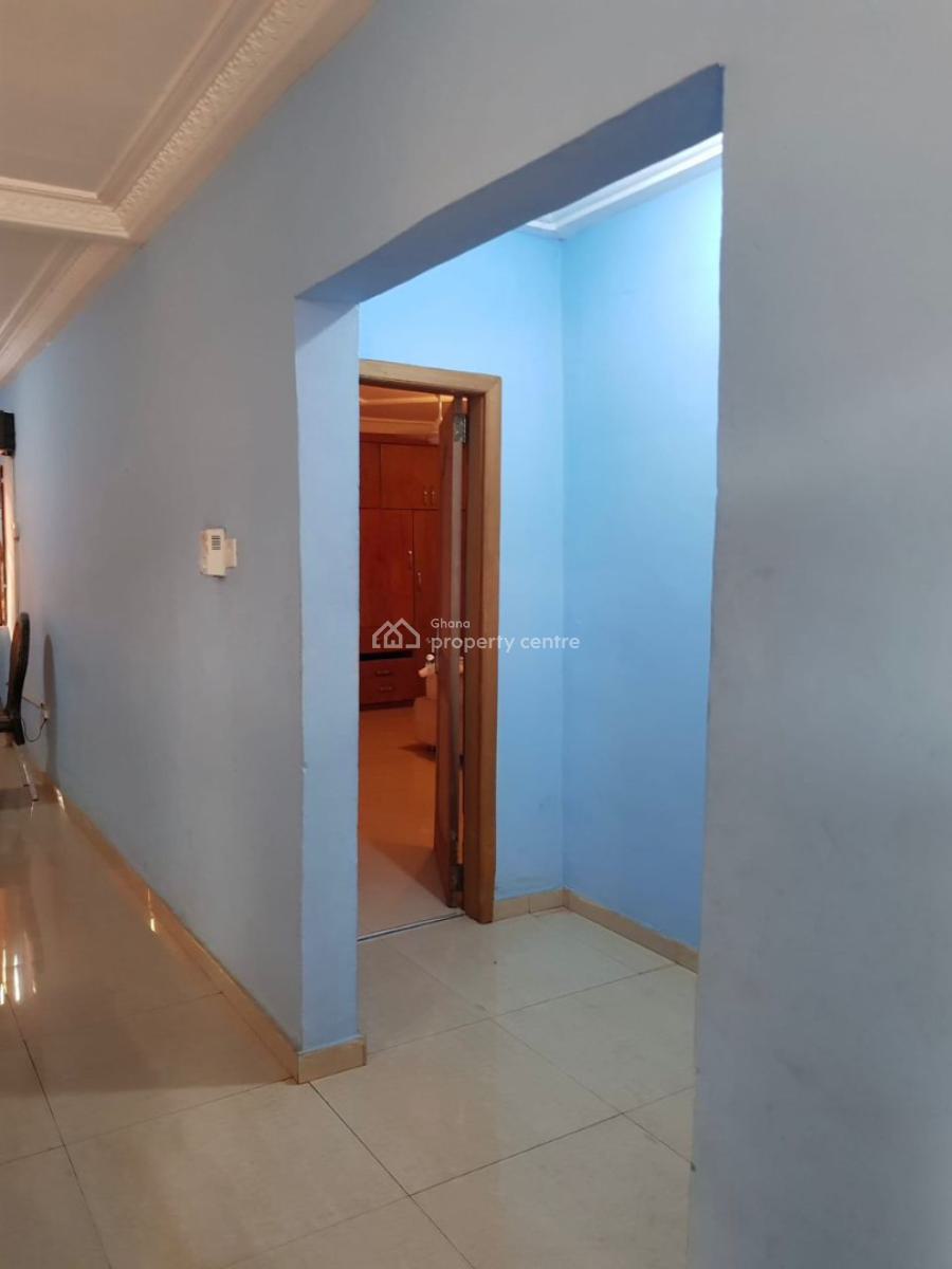 Fairly Used 3 Bedroom House, Satellite, Amasaman, Ga West Municipal, Accra, House for Sale