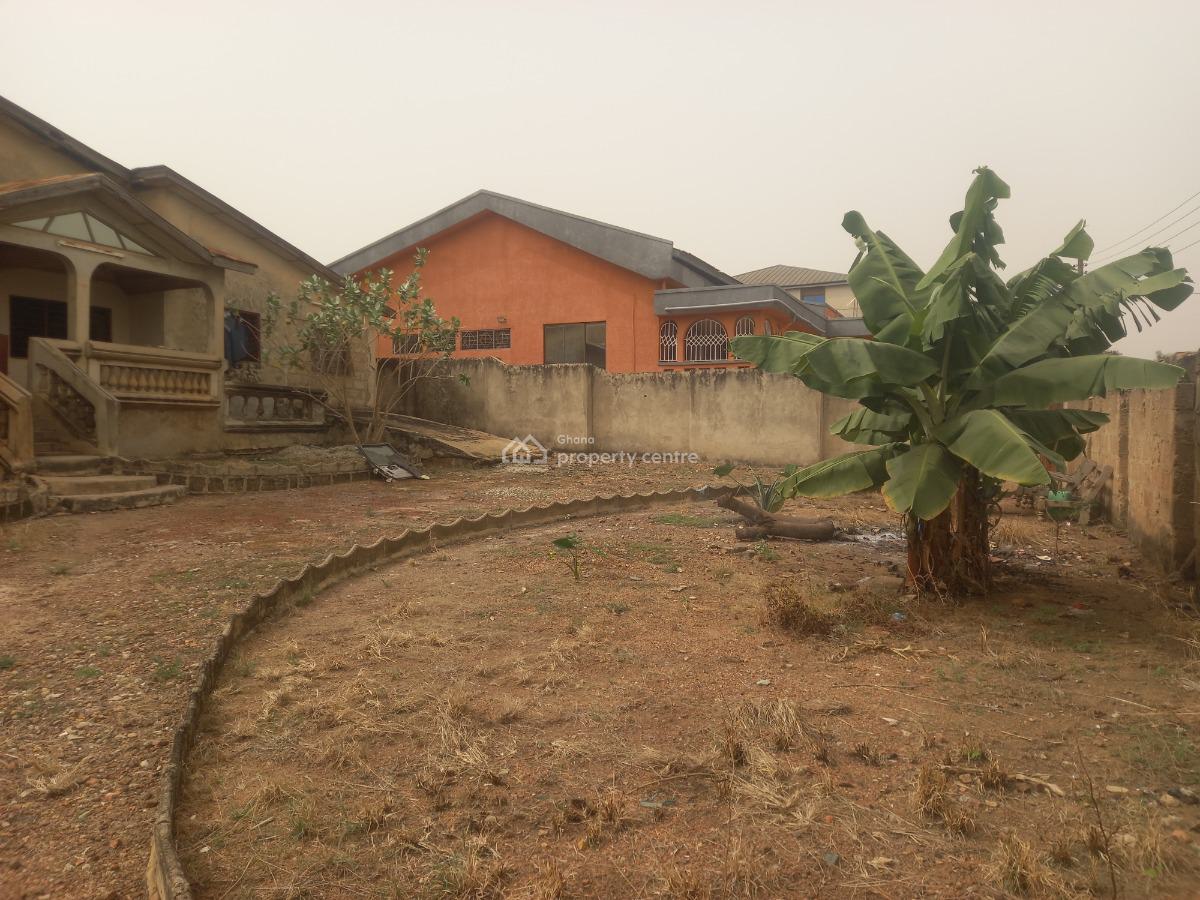 6 Bedrooms, Kronum, Near Suame, Makro., Kumasi Metropolitan, Ashanti, House for Sale