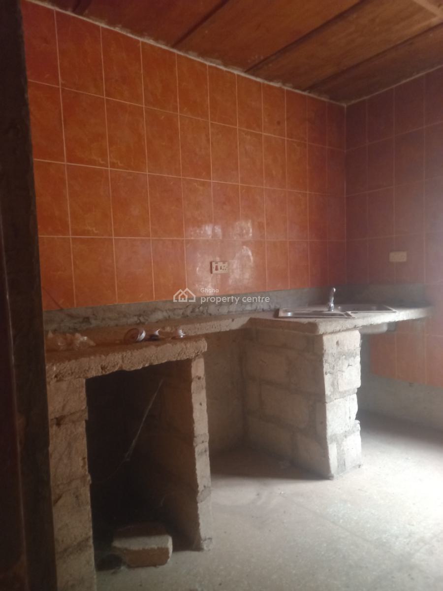 6 Bedrooms, Kronum, Near Suame, Makro., Kumasi Metropolitan, Ashanti, House for Sale