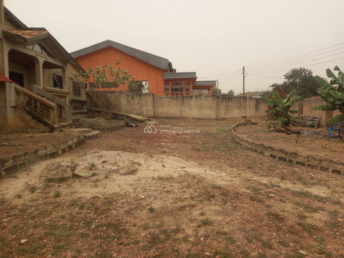 6 Bedrooms, Kronum, Near Suame, Makro., Kumasi Metropolitan, Ashanti, House for Sale