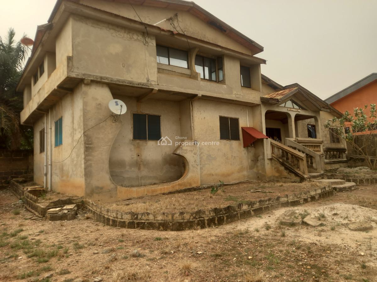6 Bedrooms, Kronum, Near Suame, Makro., Kumasi Metropolitan, Ashanti, House for Sale
