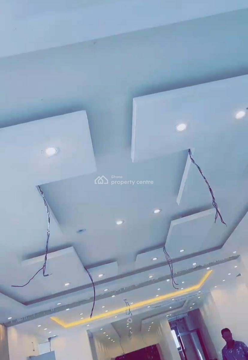 5 Bedrooms, Abuakwa Sepaase, Sofoline Tanoso Road., Kumasi Metropolitan, Ashanti, House for Sale