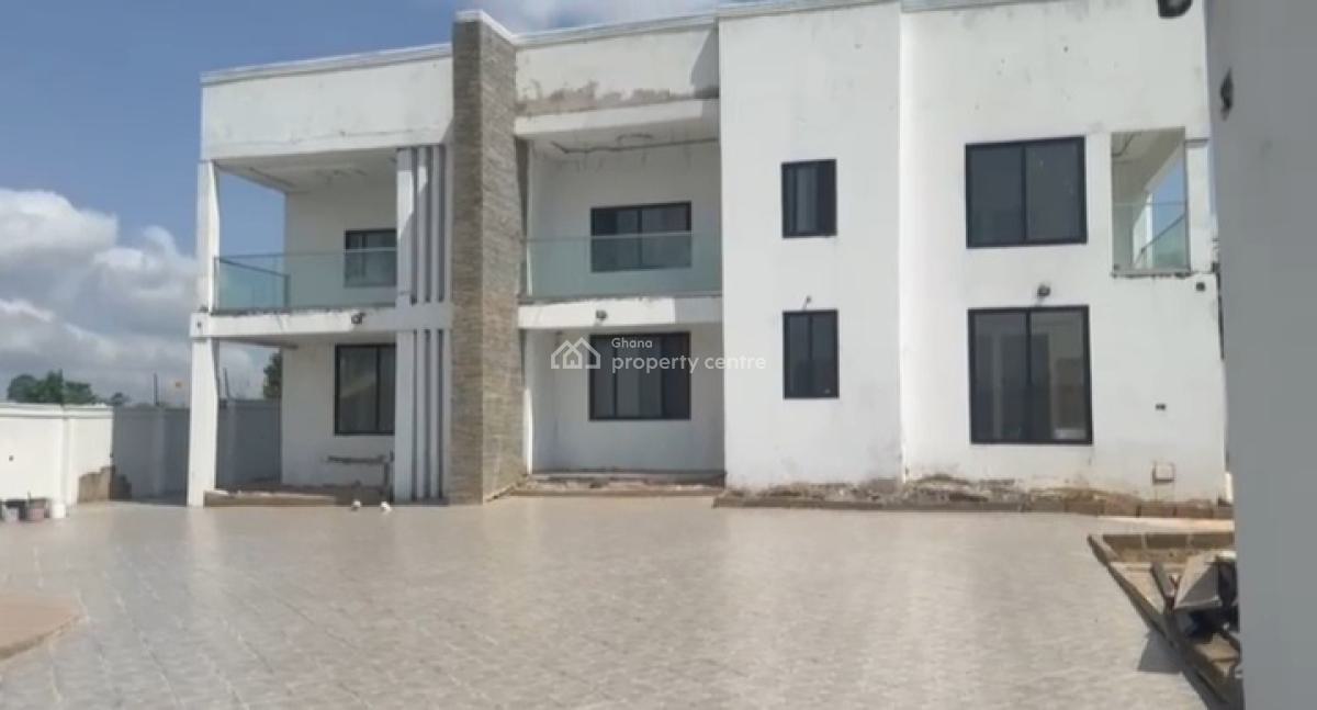 5 Bedrooms, Abuakwa Sepaase, Sofoline Tanoso Road., Kumasi Metropolitan, Ashanti, House for Sale