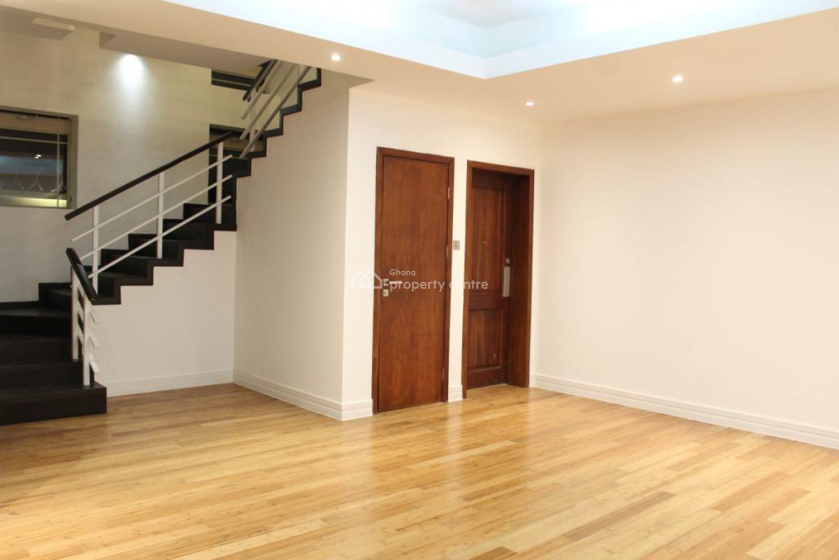 3 Bedroom Townhouse with Staff Quarters in a Gated Community with Pool, Cantonments, Accra, Townhouse for Rent