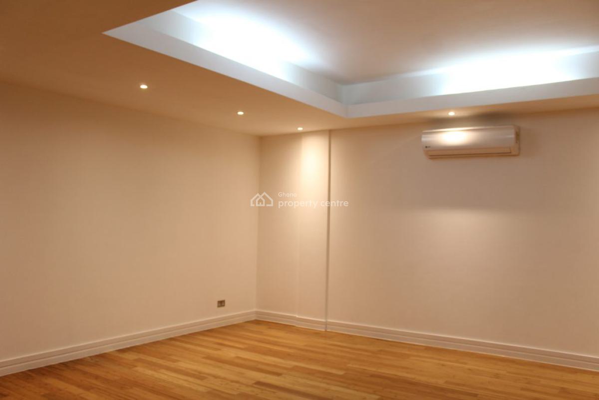 3 Bedroom Townhouse with Staff Quarters in a Gated Community with Pool, Cantonments, Accra, Townhouse for Rent