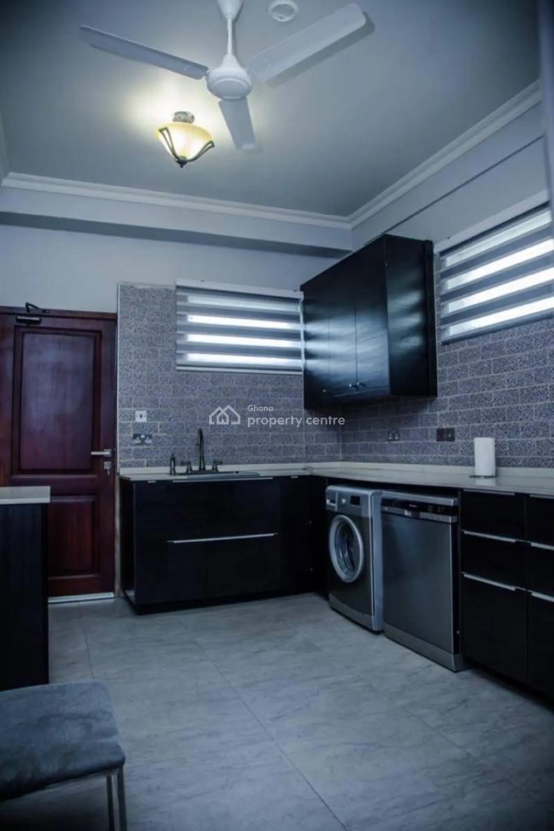 3 Bedroom Townhouse with Staff Quarters in a Gated Community with Pool, Cantonments, Accra, Townhouse for Rent