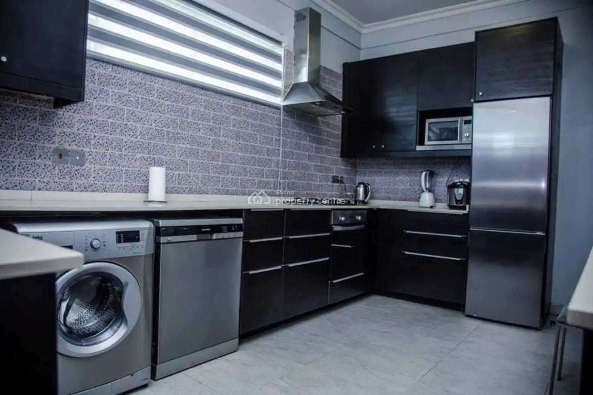 3 Bedroom Townhouse with Staff Quarters in a Gated Community with Pool, Cantonments, Accra, Townhouse for Rent