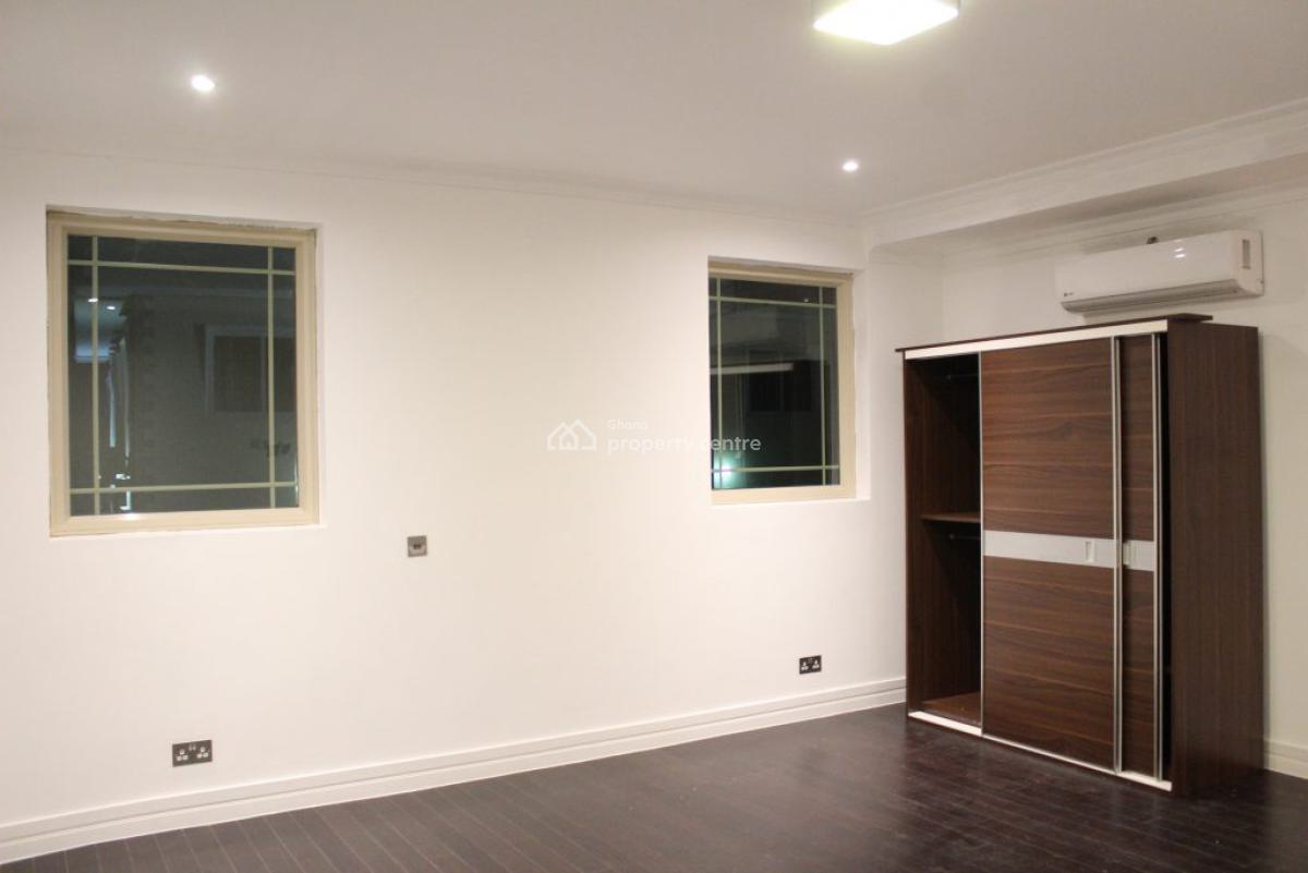 3 Bedroom Townhouse with Staff Quarters in a Gated Community with Pool, Cantonments, Accra, Townhouse for Rent