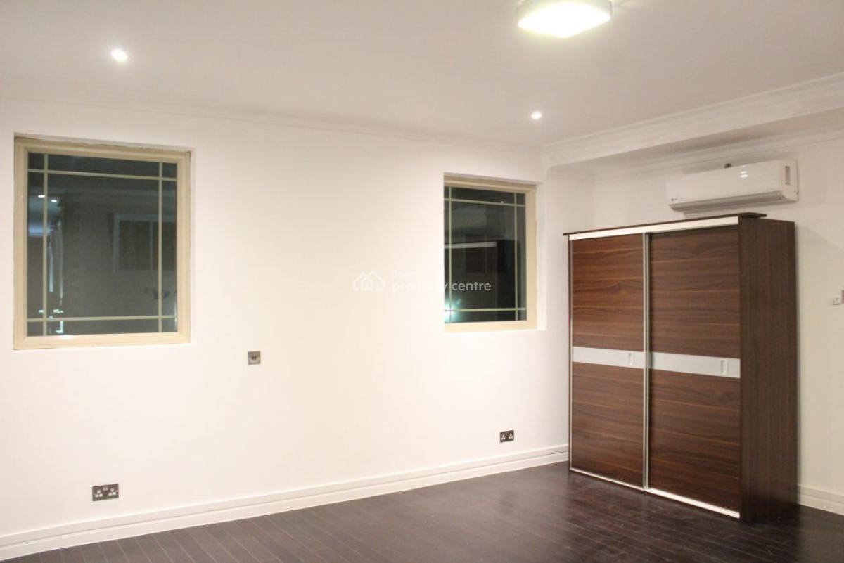 3 Bedroom Townhouse with Staff Quarters in a Gated Community with Pool, Cantonments, Accra, Townhouse for Rent