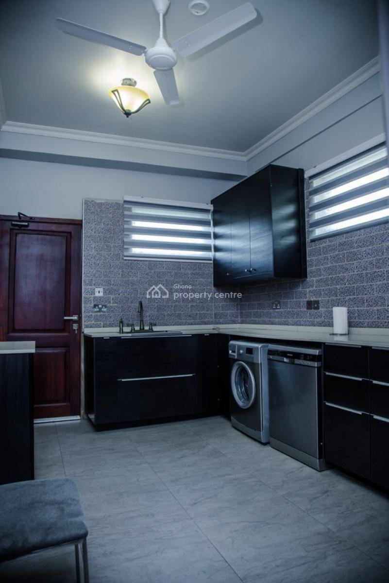 3 Bedroom Townhouse with Staff Quarters in a Gated Community with Pool, Cantonments, Accra, Townhouse for Rent