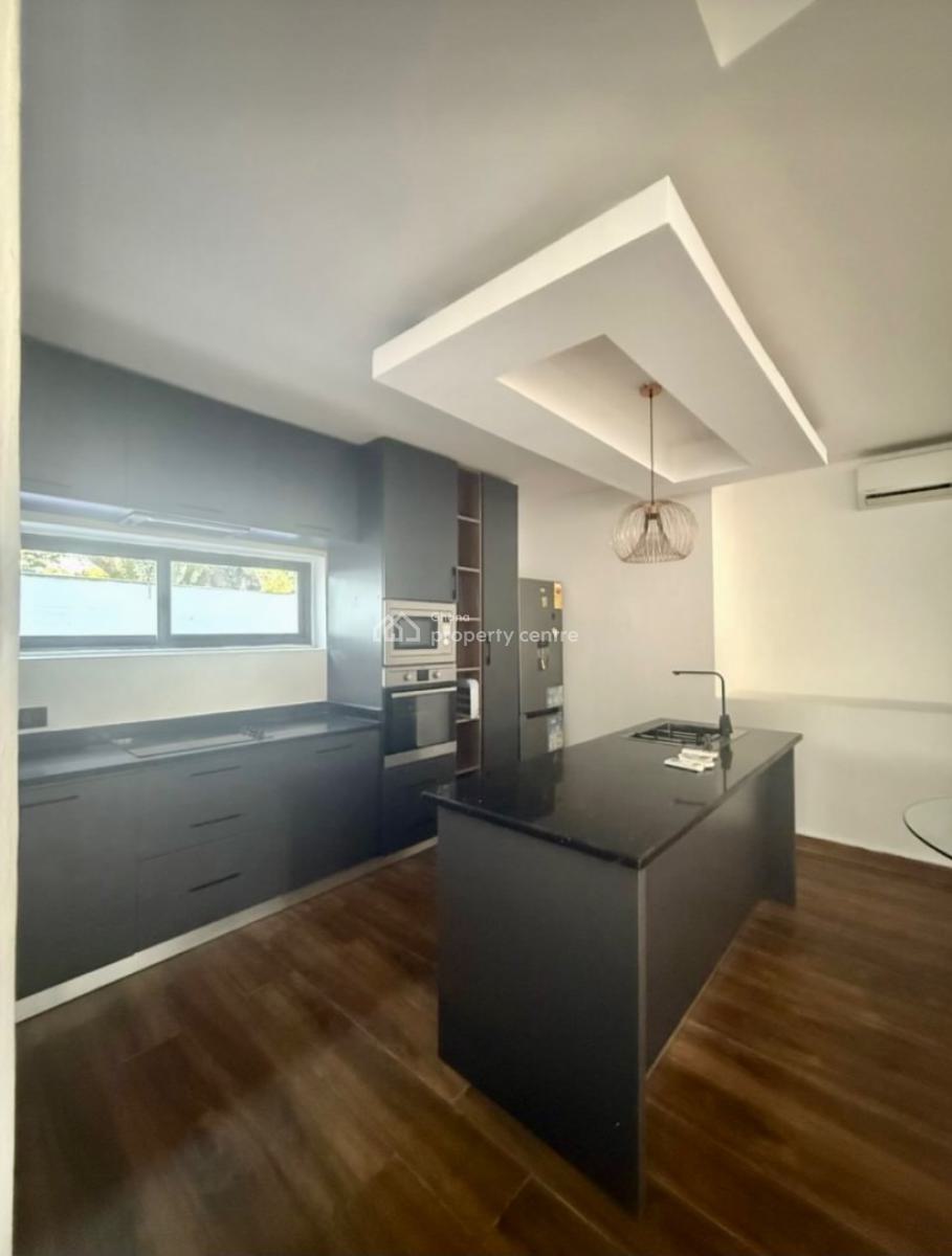4 Bedroom Townhouse with a Private Pool in a Gated Community, Cantonments, Accra, Townhouse for Rent