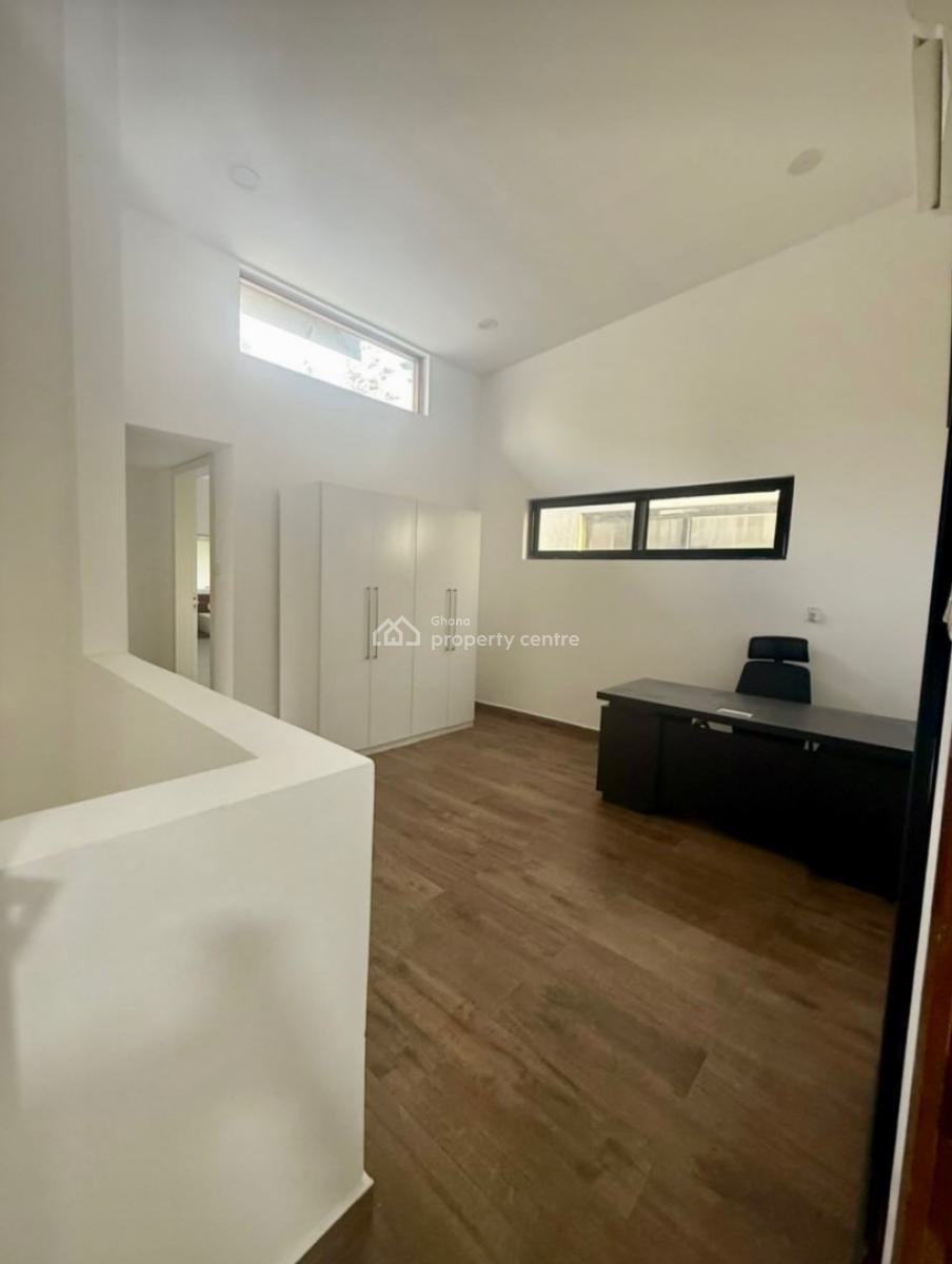 4 Bedroom Townhouse with a Private Pool in a Gated Community, Cantonments, Accra, Townhouse for Rent