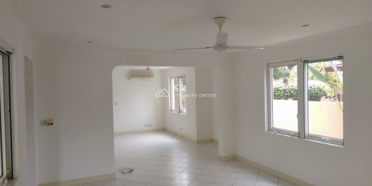 3 Bedroom Townhouse with Staff Quarters in a Gated Community with Pool, Cantonments, Accra, Townhouse for Rent