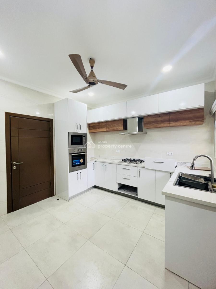 Executive 7 Bedrooms, Burma Camp, Accra, House for Rent