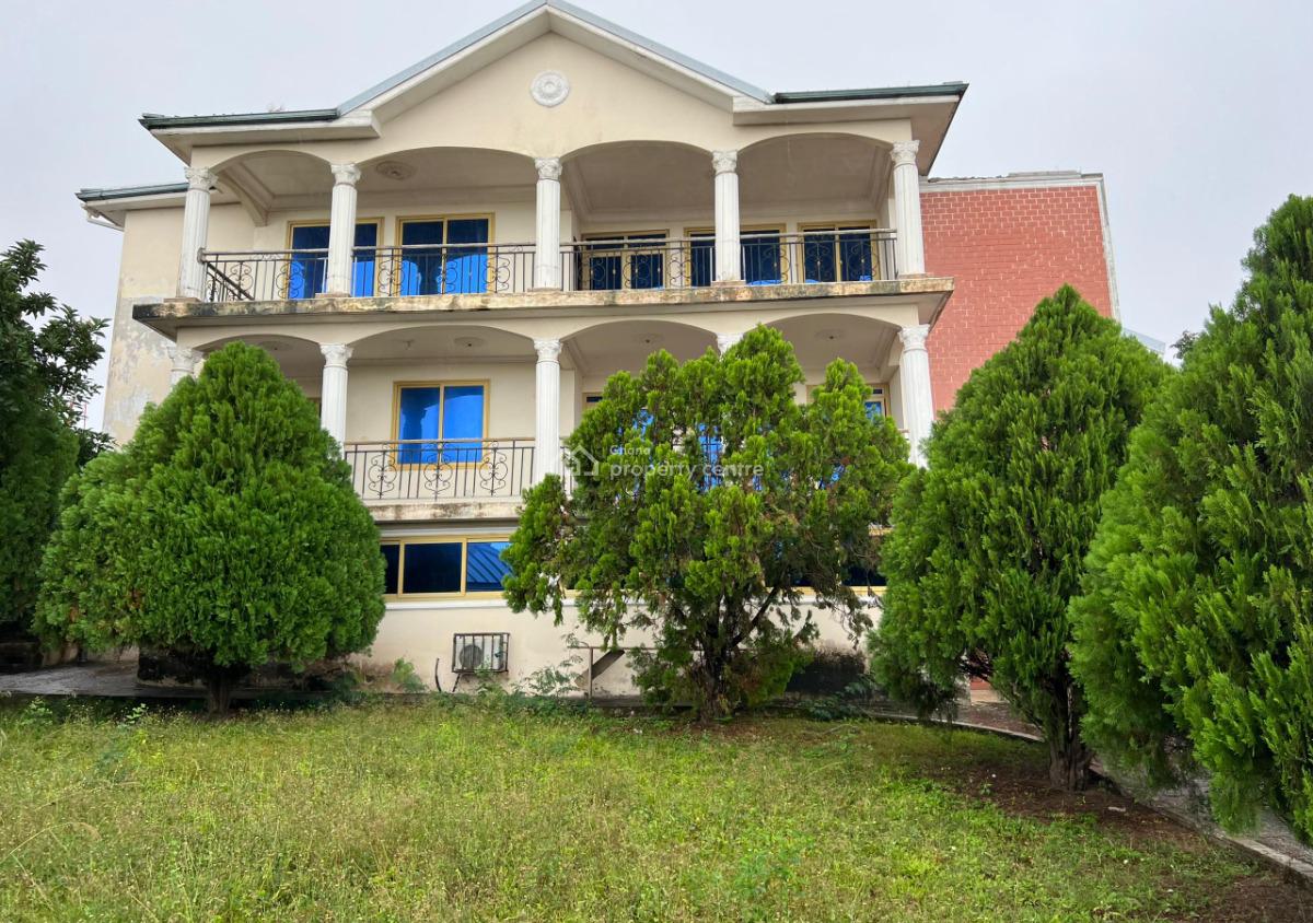 7 Bedrooms House with 1 Room Boys Quarter, Mccarthy Hill, Ga South Municipal, Accra, House for Sale