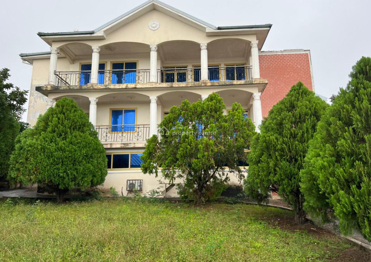 7 Bedrooms House with 1 Room Boys Quarter, Mccarthy Hill, Ga South Municipal, Accra, House for Sale