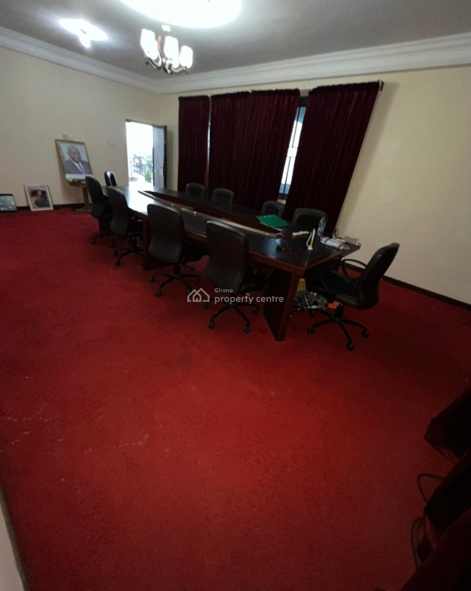 7 Bedrooms House with 1 Room Boys Quarter, Mccarthy Hill, Ga South Municipal, Accra, House for Sale
