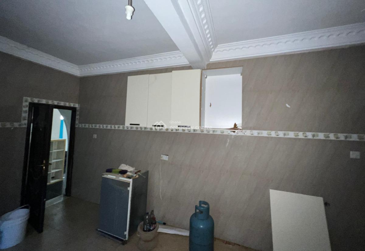 7 Bedrooms House with 1 Room Boys Quarter, Mccarthy Hill, Ga South Municipal, Accra, House for Sale