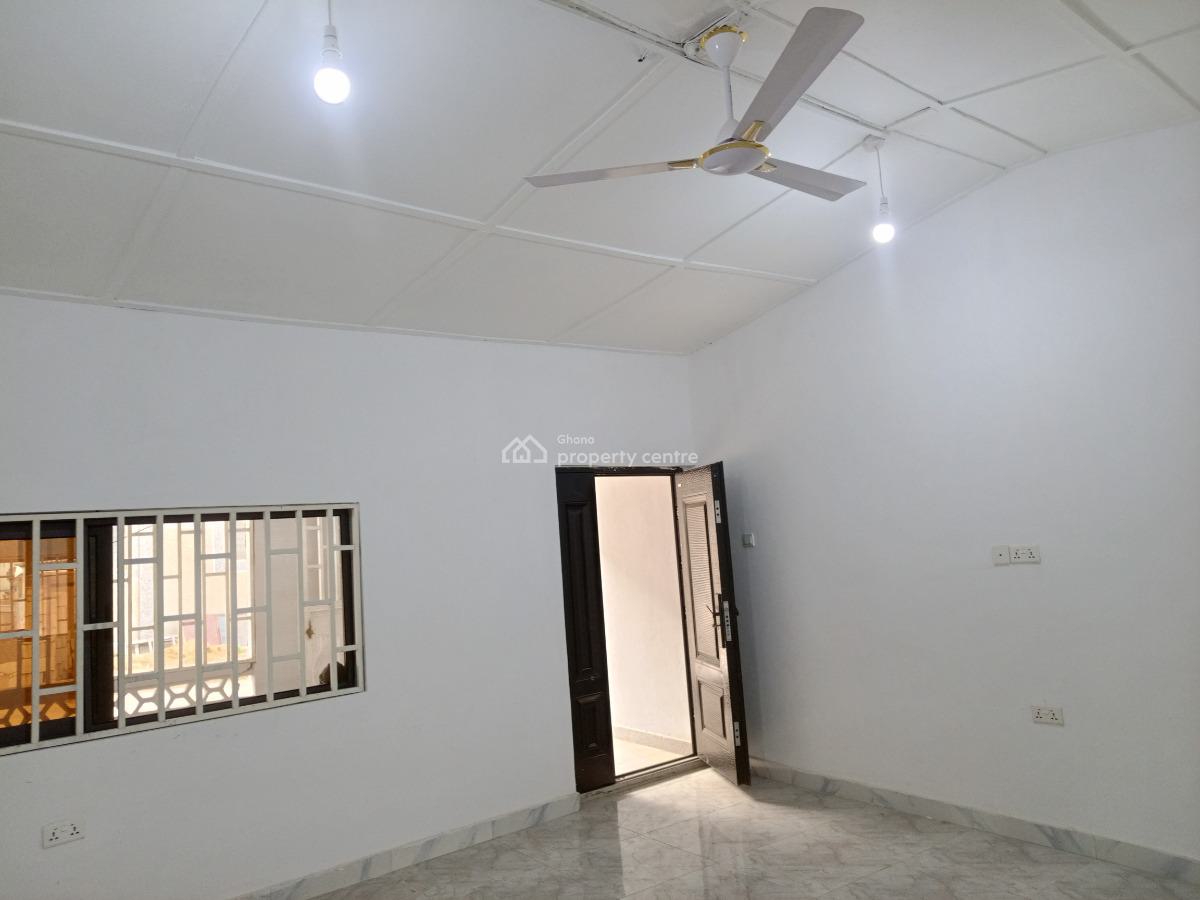 Renovated 3 Bedrooms Apartment, Kit Kat Down Area, Dansoman, Accra, Single Room Self Contained for Rent