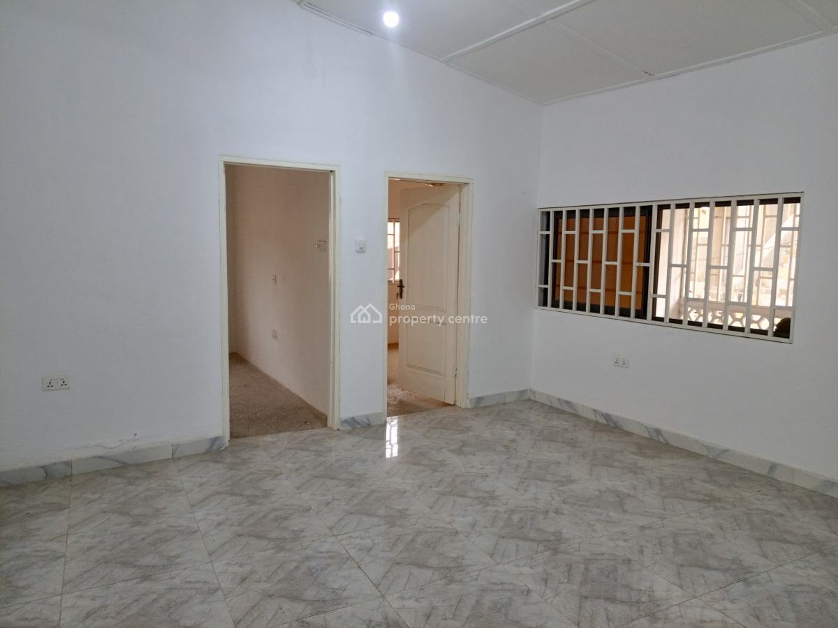 Renovated 3 Bedrooms Apartment, Kit Kat Down Area, Dansoman, Accra, Single Room Self Contained for Rent