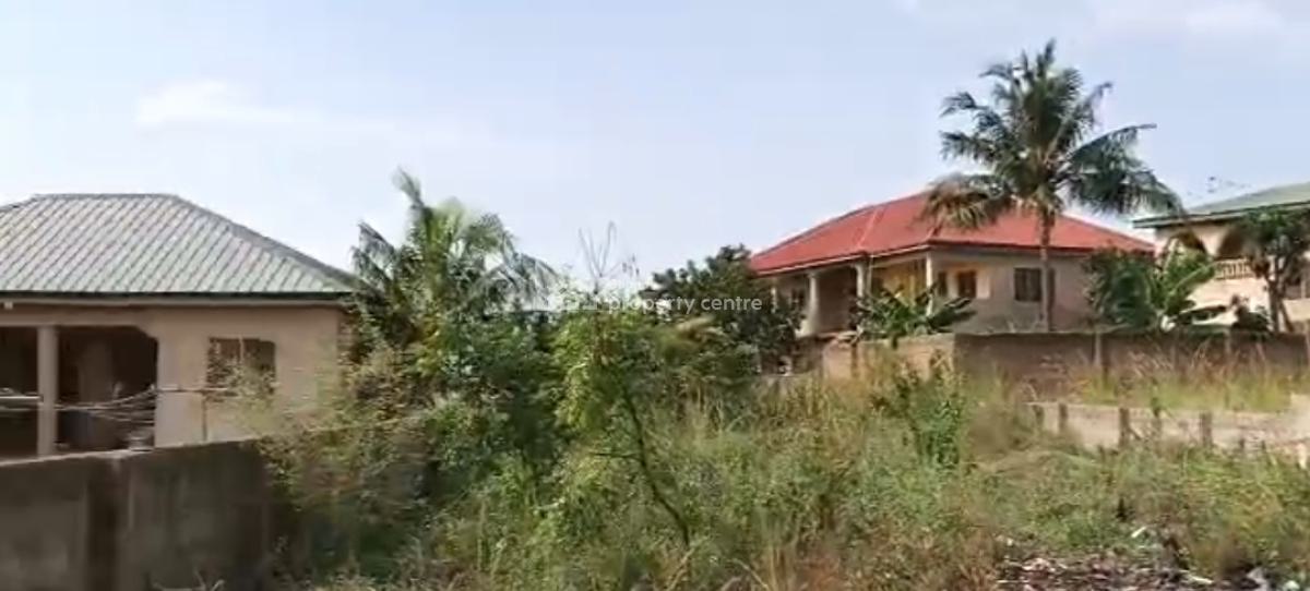 Partially Walled Half Plot, Nsakina, Ablekuma, Accra Metropolitan, Accra, Residential Land for Sale
